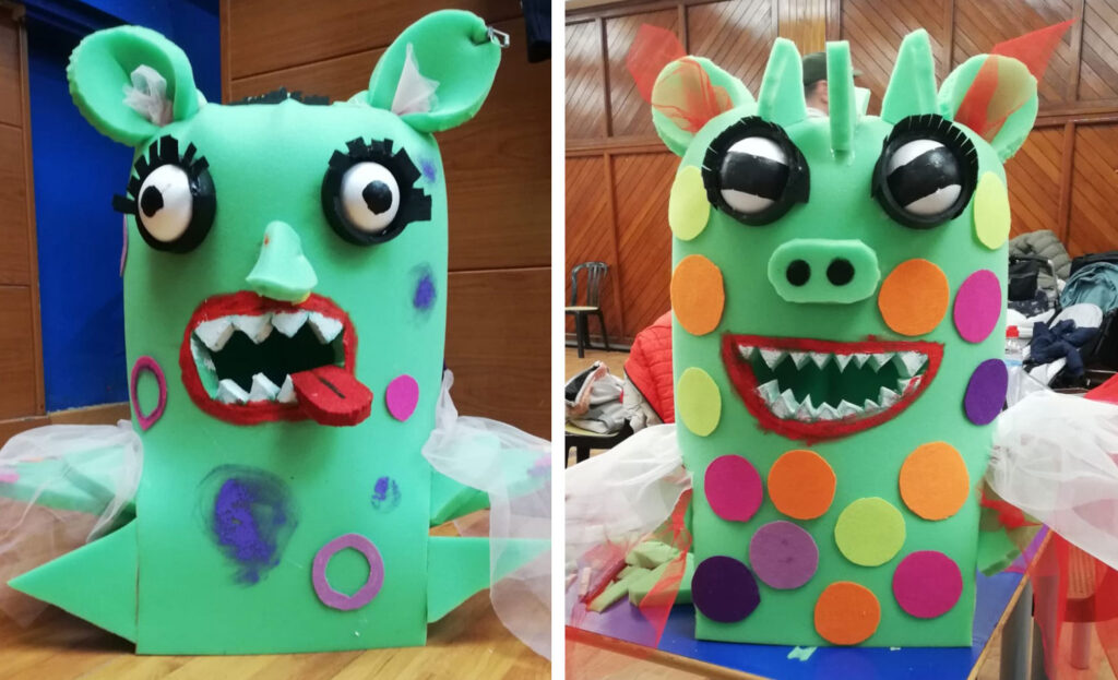 Disfraz hecho con planchas de espuma terminado con ojos grandes, boca roja y lengua, y otra versión con con cuernos y hocico.